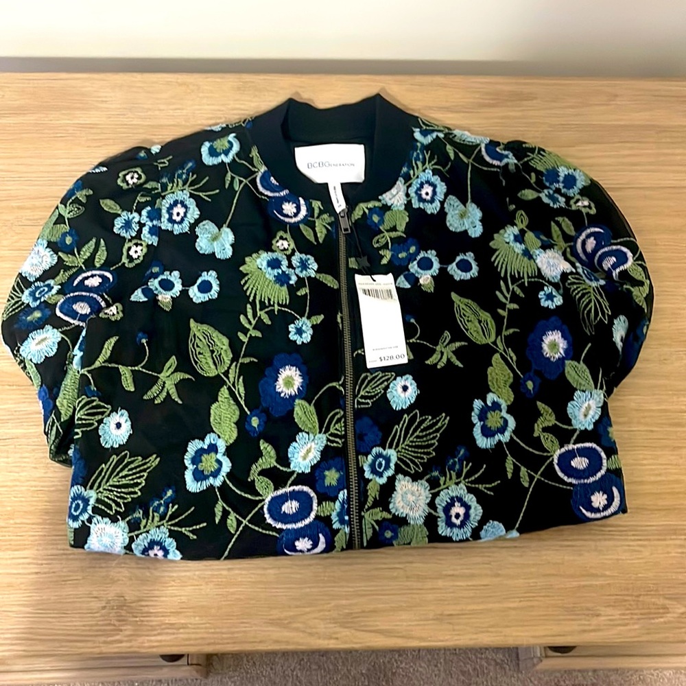 NWT BCBGeneration Floral Jacket ✨